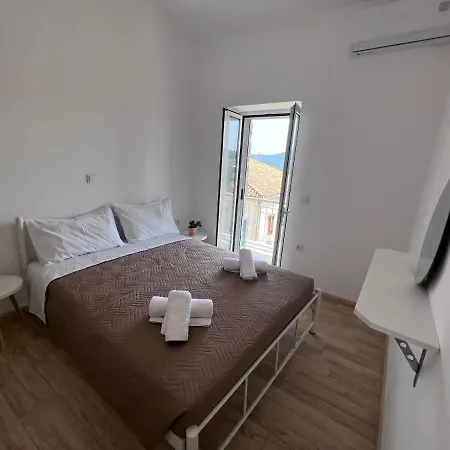 Nikos-nana's House Апартаменты Agios Matthaios (Corfu)